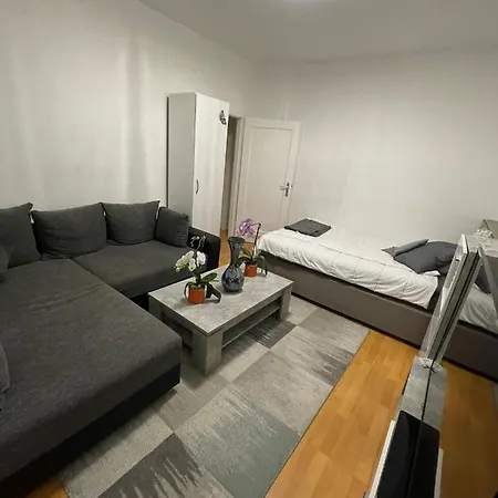 Fairbooking24private Nbg Exhibition Ground Agancy Appartement